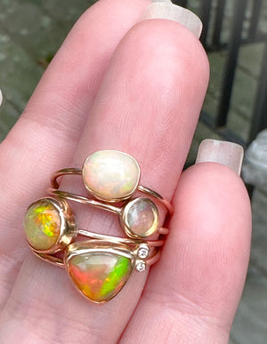 Incredible Iridescent Mexican Fire Opal 14k Gold Ring