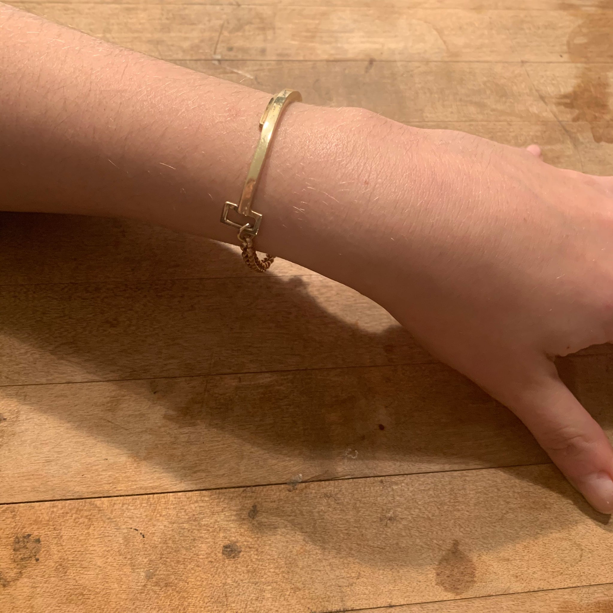 SIMPLE BAR BRACELET